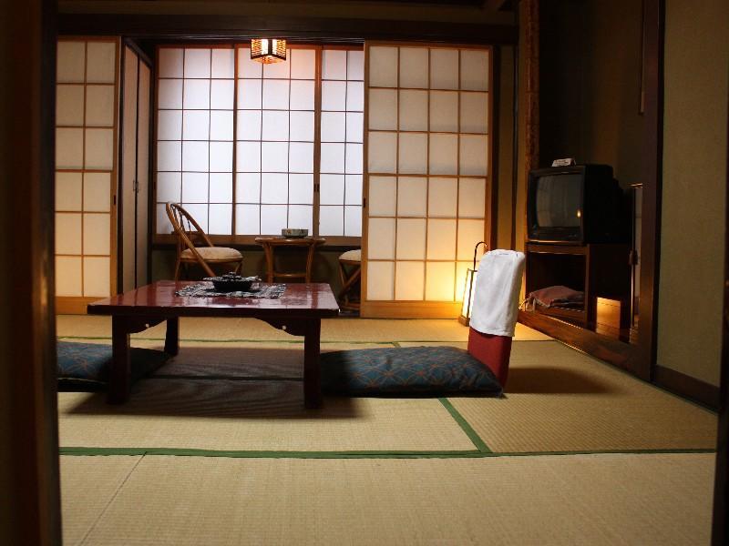 Yugawara Onsen Ryokan Uohan Exterior foto
