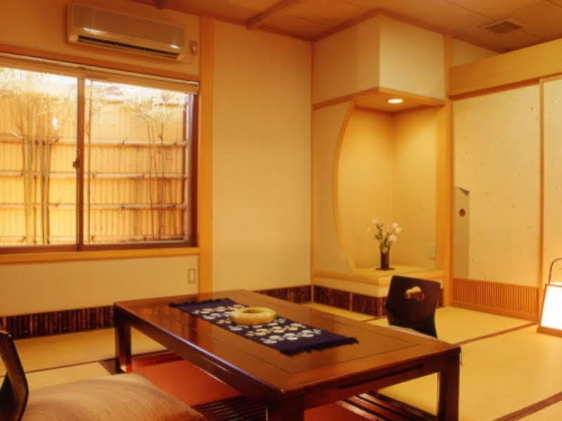 Yugawara Onsen Ryokan Uohan Exterior foto
